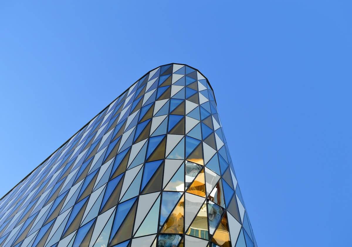 华体会体育：点亮你的运动生活，连接世界的竞技热情