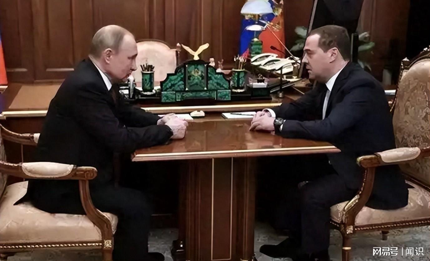 当了25年总统的普京,终于选定了接班人?曾从棕熊口中救了普京