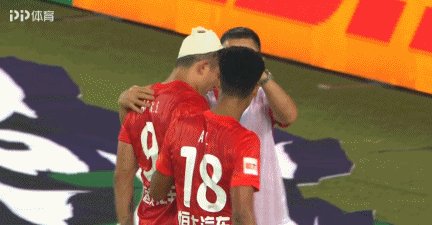 1618927120370077366.gif 艾克森.gif
