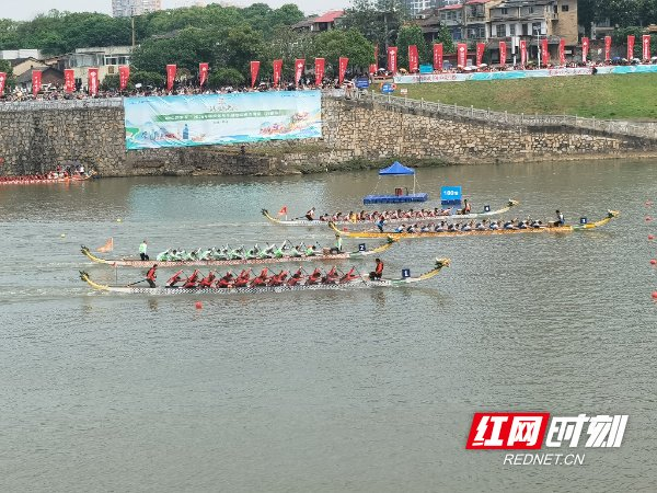 星空体育APP-浪遏飞舟!湖南20支龙舟竞渡浏阳河|开福区|汨罗|湖南省|长沙市|总决赛_新浪体育_新浪新闻